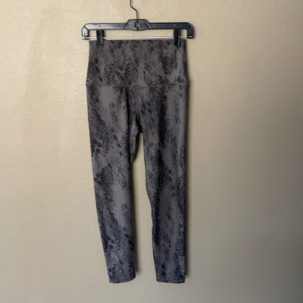 High Waisted Legging